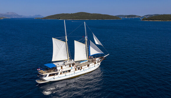 2013: Primer barco propio en Croacia